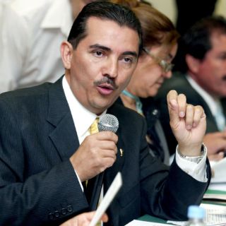 Ejecutivo tiene hasta el mediodía para registrar crédito tapatío