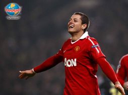 Javier Hernández, festejando su doblete que consiguió frente al Marsella. MEXSPORT  /