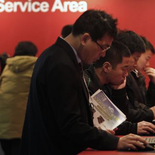 Los hombres están enamorados de la tecnología