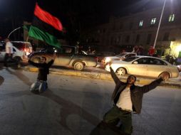 Rebeldes libios celebran en Bengasi el fallo del Consejo de Seguridad de la ONU. AFP  /