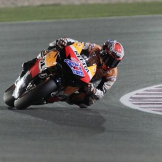Stoner continúa mandando en pruebas del GP en Qatar