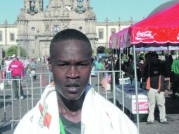 El atleta keniano Julius Ketter es el campeón defensor del Medio Maratón de Zapopan, y volverá a competir. A. ARZÁPALO  /