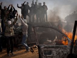 Los rebeldes, por su parte, continúan atacando a las tropas del oficialismo en Bengasi. AP  /