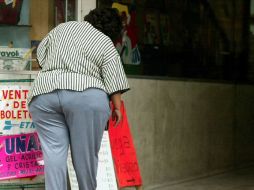 Las personas de 20 a 59 años tienen altos índices de sobrepeso y obesidad, la población femenina predomina ligeramente. ARCHIVO  /