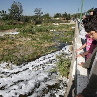 Detectan nueve descargas directas al Río Santiago