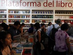 Bajo el lema ''Gloria al bravo pueblo'', el encuentro se centra en la lectura para alcanzar la plena independencia del país. EFE  /