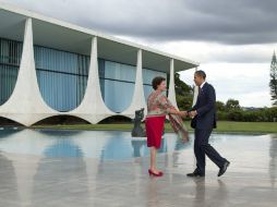 Barack Obama y Dolma Rousseff cierran acuerdos comerciales en Brasil. EFE  /