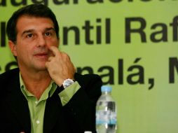 El ex dirigente del Barcelona, Joan Laporta, durante una conferencia de prensa en el 2008. MEXSPORT  /