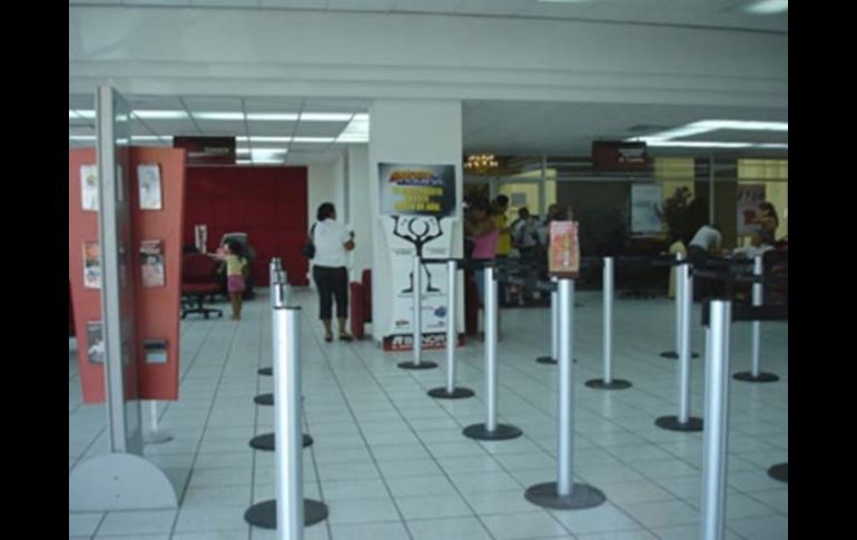 El nivel de bancarización en México es limitado incluso, si se compara con otros países con su mismo perfil de desarrollo. ARCHIVO  /