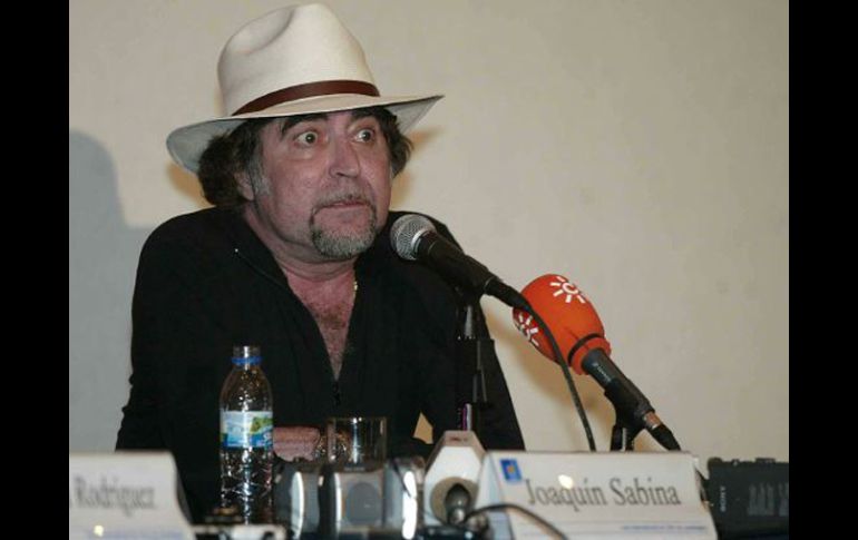 El cantautor destaca que no ha viajado a este lugar porque puede podrucirle gran tristeza. ARCHIVO  /