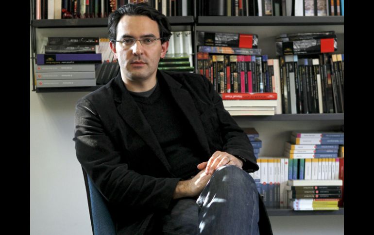 En cada libro Vásquez se ha sumergido a fondo en lo dilemas éticos que agobian a sus personajes. EFE  /