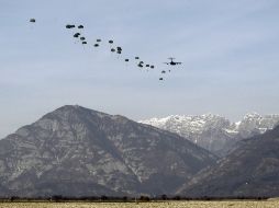 Tropas de Estados Unidos entrenan cerca de la base militar de Maniagio en Italia. AP  /