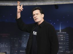 El actor Charlie Sheen tendrá que someterse a un examen psicológico. AP  /