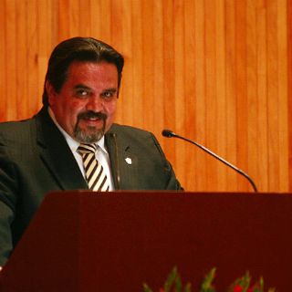 Cortés Guardado anuncia reformas en Red Universitaria