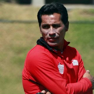 Galindo se disculpa con la directiva Rojinegra