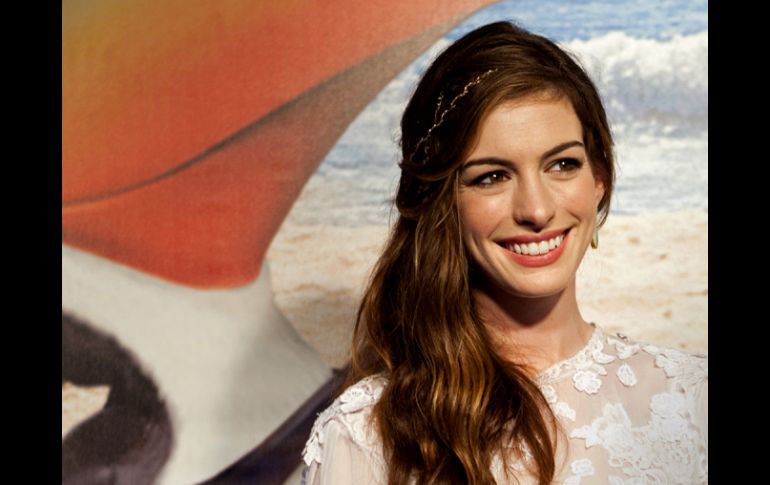 En la película Hathaway presta su voz a Jewel una guacamaya que se pasea por Rio de Janeiro. AP  /