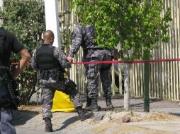 Elementos municipales resguardaron la zona del intento de ataque. M. PATIÑO  /