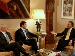 Cavaco Silva inicia ronda de contactos con los partidos para resolver la crisis. EFE  /