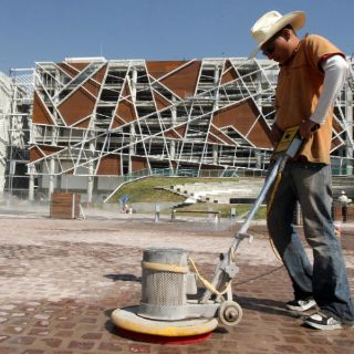 La UdeG busca mobiliario para la Juan José Arreola