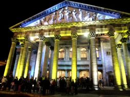 Algunos edificios de Guadalajara estarán oscuros de las  20:30 a 21:30. ARCHIVO  /