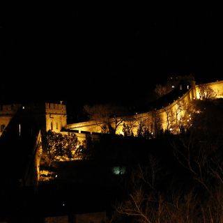 Monumentos a lo largo de todo el mundo apagan sus luces