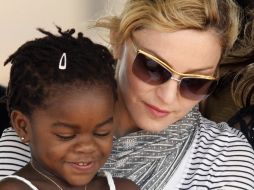 La cantante prometió construir una academia en el país luego de la adopción de su hijo David en 2006. REUTERS  /