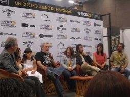 Parte del equipo de la cinta Efecto Tequila, el director Leon Serment y los protagonistas Eduardo Victoria y Karla Souza. A OROZCO  /