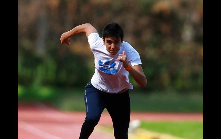 La esgrimista, Andrea Millán, bajo entrenamiento. MEXSPORT  /