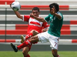 En este enfrentamiento, le tocó perder a la selección mexicana sub 22. EFE  /