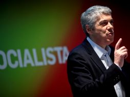 José Sócrates gana elecciones internas de su partido con 93% de los votos.  /