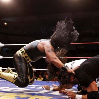 Los rudos dan cuenta de los Invasores