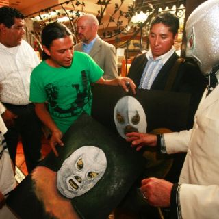 El Hijo del Santo explica que cuida la imagen de su padre