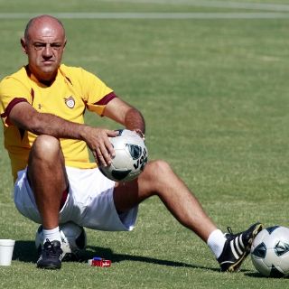 'Chelís' criticó la cancha del 3 de marzo