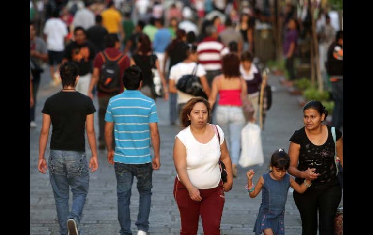 En Guadalajara, el número de católicos pasó de un millón 391 mil en 1990 a un millón 249 mil en 2010. A. CAMACHO  /