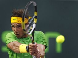 El tenista español Rafael Nadal (foto) fue mucha pieza para el ucraniano Alexandr Dolgopolov, a quien arrolló  en sets consecutivos  /