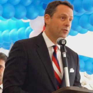 Feeley destaca apoyo en lucha antinarco