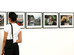 Las obras Cuentas y Pechos del fotógrafo estadounidense Henry Butler durante la muestra ''Mirada Invisible''. EFE  /