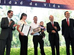 El Presidente en la Ceremonia de entrega de créditos del INFONAVIT. ESPECIAL  /