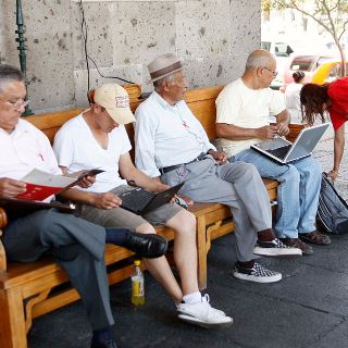 Proyectan llegar a 125 sitios con red gratuita de internet en Guadalajara