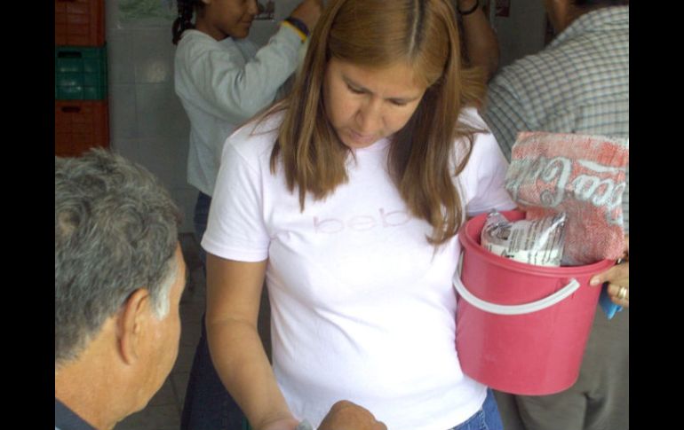 El precio de referencia de Liconsa pasará de 4.10 a 4.40 pesos el litro. ARCHIVO  /