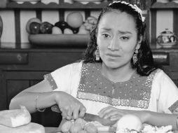 Atraída por el drama. Mayra Sérbulo promete un capítulo memorable hoy por la tarde en Lo que callamos las mujeres.TVAZTECA  /