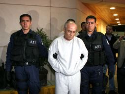 Foto de Jean Succar Kuri tras ser entregado a México por las autoridades estadounidenses, en julio de 2006. EL UNIVERSAL  /