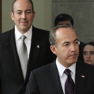 Renuncia el titular de la PGR