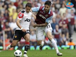 El delantero mexicano jugó sólo durante el segundo tiempo del partido en el Upton Park. AP  /