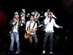 La interacción con el público fue constante por parte del trío mexicano que se ha presentado. ARCHIVO  /