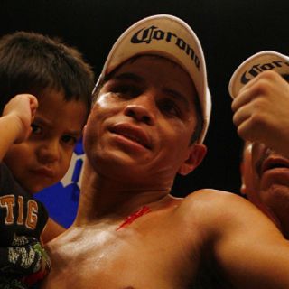 Édgar Sosa noquea a Horikawa y retiene título