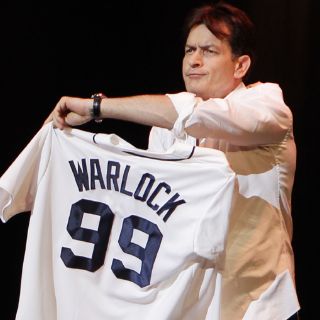 Un rotundo fracaso resulta show de Sheen en Detroit