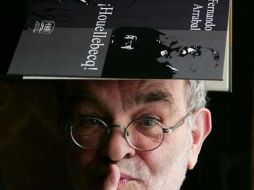 Arrabal decide abandonar tanto esa red social como Twitter debido a la proliferación de falsos dobles que suplantan su identidad. EFE  /