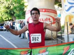 Luis Mellier, del Hacienda San Javier, obtiene su primer triunfo. A. ARZÁPALO  /