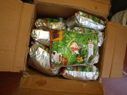 Paquetes que contenían, bajo etiqueta de supuesto té verde, pastillas sicotrópicas. ESPECIAL.  /